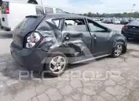 2010 Pontiac VIBE фото