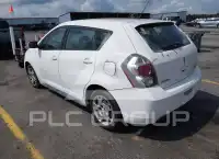 2010 Pontiac VIBE photo