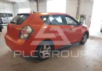 2010 Pontiac VIBE photo