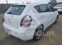 2010 Pontiac VIBE photo