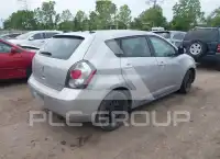 2010 Pontiac VIBE photo