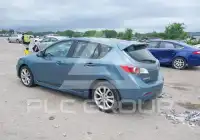 2010 Mazda 3 photo