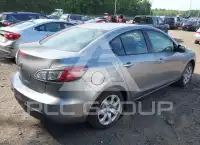 2010 Mazda 3 photo