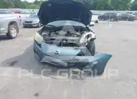 2010 Mazda 3 фото