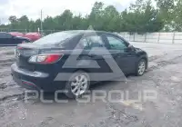 2010 Mazda 3 photo