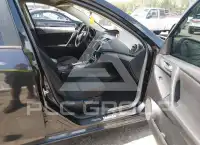 2010 Mazda 3 photo