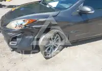 2010 Mazda 3 photo