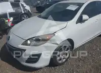 2010 Mazda 3 photo