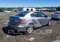 2010 Mazda 3 photo