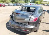 2010 Mazda 3 фото