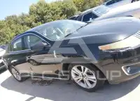 2010 Lincoln MKS photo