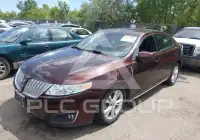 2010 Lincoln MKS photo
