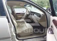 2010 Lincoln Town фото