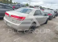 2010 Lincoln MKZ photo