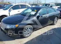 2010 Lincoln MKZ photo