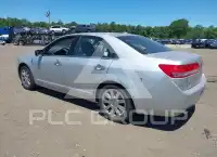2010 Lincoln MKZ photo