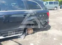 2010 Audi Q7 фото