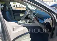 2010 Cadillac SRX photo