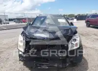 2010 Cadillac SRX photo