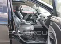 2010 Cadillac SRX photo