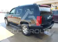 2010 Cadillac ESCALADE photo