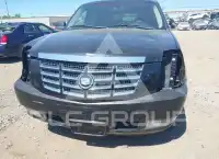 2010 Cadillac ESCALADE photo