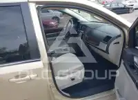 2010 Chrysler TOWN & COUNTRY фото