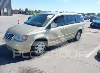 2010 Chrysler TOWN & COUNTRY фото