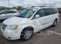 2010 Chrysler TOWN & COUNTRY фото