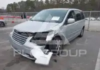 2010 Chrysler TOWN & COUNTRY фото