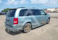 2010 Chrysler TOWN & COUNTRY фото