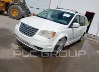 2010 Chrysler TOWN & COUNTRY фото