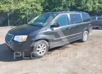 2010 Chrysler TOWN & COUNTRY photo
