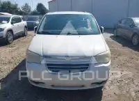 2010 Chrysler TOWN & COUNTRY фото
