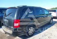 2010 Chrysler TOWN & COUNTRY фото