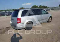 2010 Chrysler TOWN & COUNTRY фото
