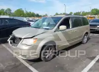 2010 Chrysler TOWN & COUNTRY фото