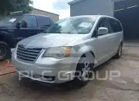 2010 Chrysler TOWN & COUNTRY фото