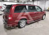 2010 Chrysler TOWN & COUNTRY photo