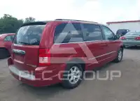 2010 Chrysler TOWN & COUNTRY фото