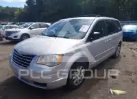 2010 Chrysler TOWN & COUNTRY фото