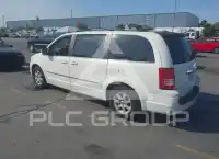 2010 Chrysler TOWN & COUNTRY фото