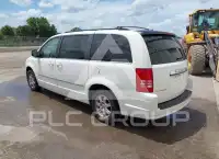 2010 Chrysler TOWN & COUNTRY фото