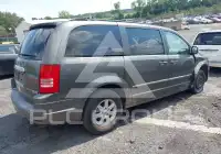 2010 Chrysler TOWN & COUNTRY фото