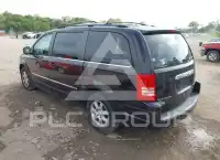 2010 Chrysler TOWN & COUNTRY фото