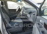 2010 Chrysler TOWN & COUNTRY фото