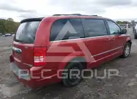 2010 Chrysler TOWN & COUNTRY фото