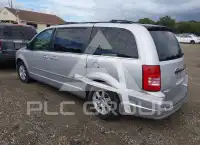 2010 Chrysler TOWN & COUNTRY photo