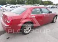 2010 Chrysler 300 фото