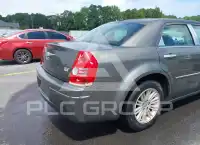 2010 Chrysler 300 photo